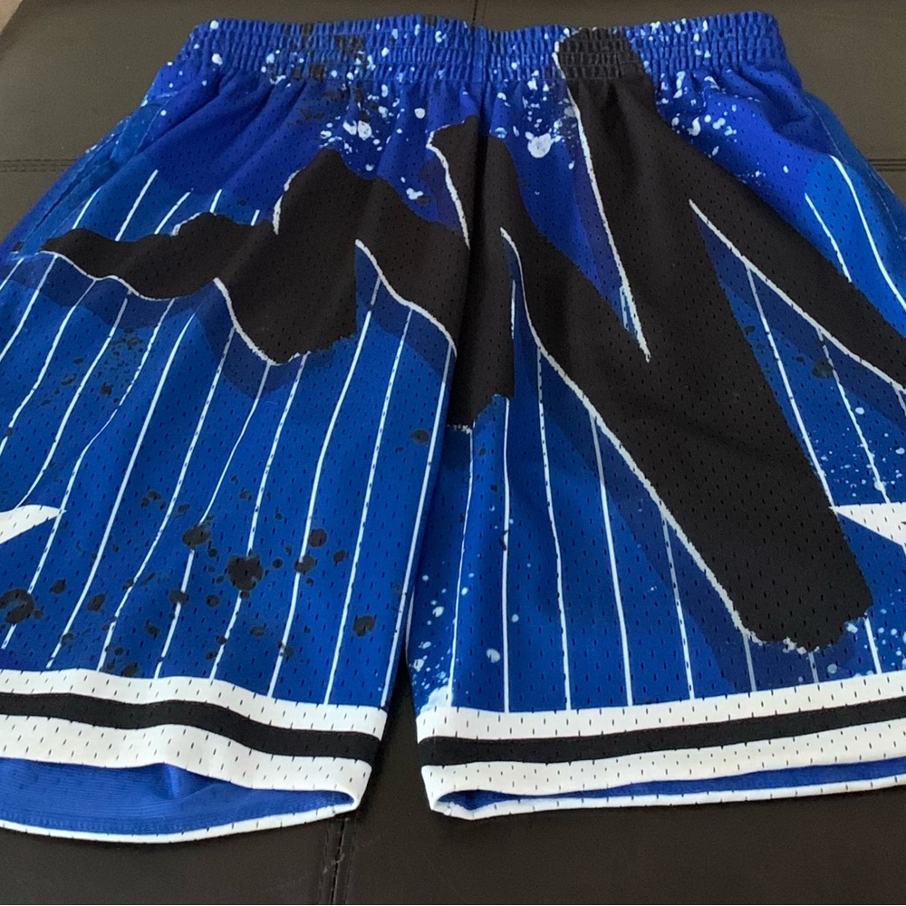 Mitchell & Ness NBA Authentic Orlando Magic Paint Splatter ShortsMen's Size L